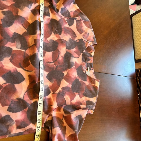 COS Multicolor Abstract Pattern Fabric - Picture 8 of 14